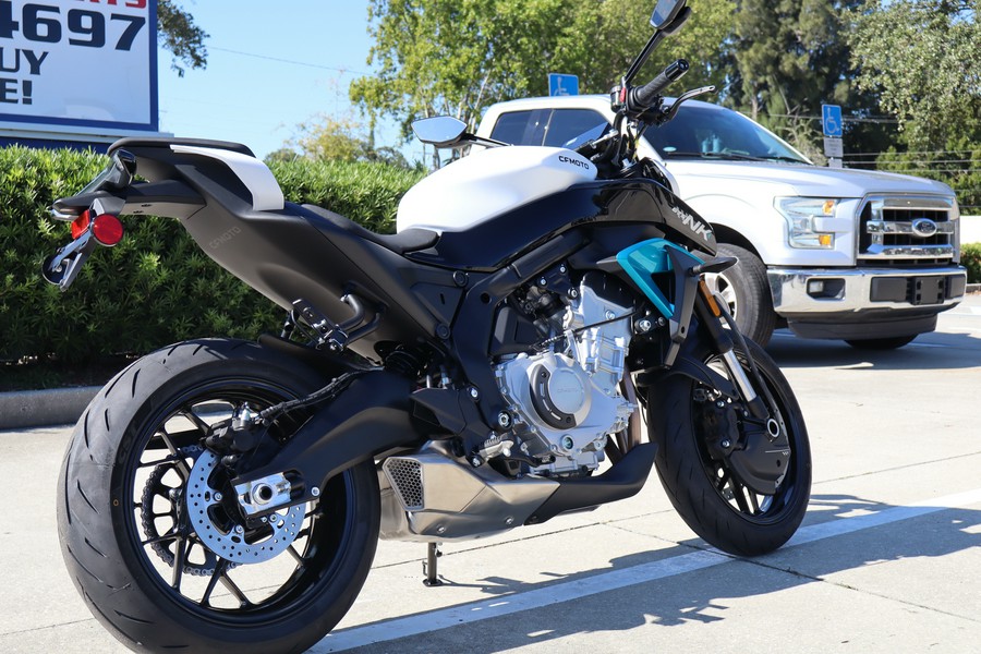 2026 CFMOTO 675NK