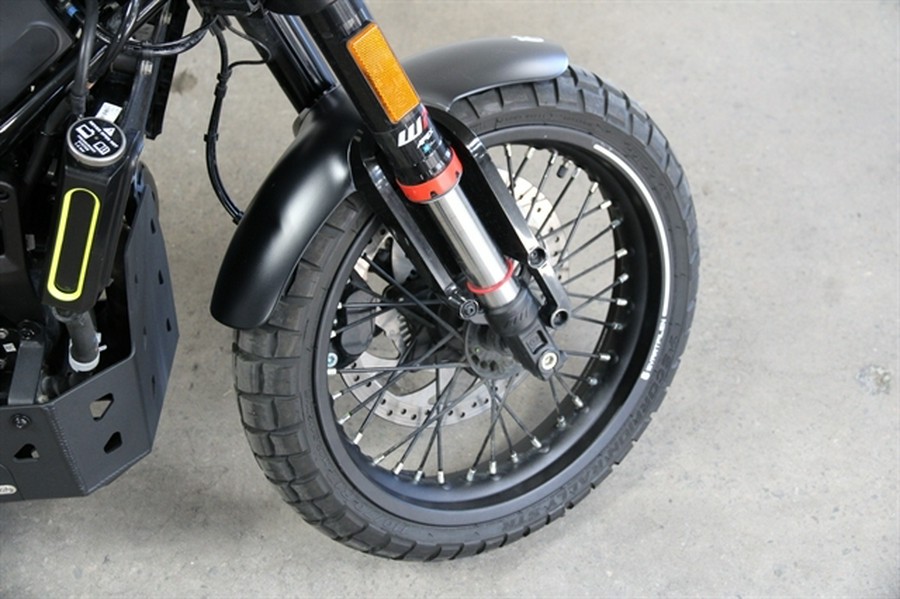 2023 HUSQVARNA SVARTPILEN 401