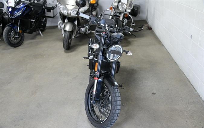 2023 HUSQVARNA SVARTPILEN 401