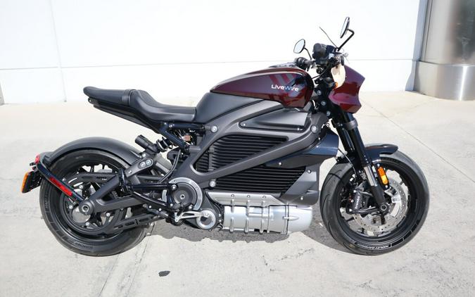 2021 LiveWire One Review [27 Fast Facts – Electric Motorcycle]