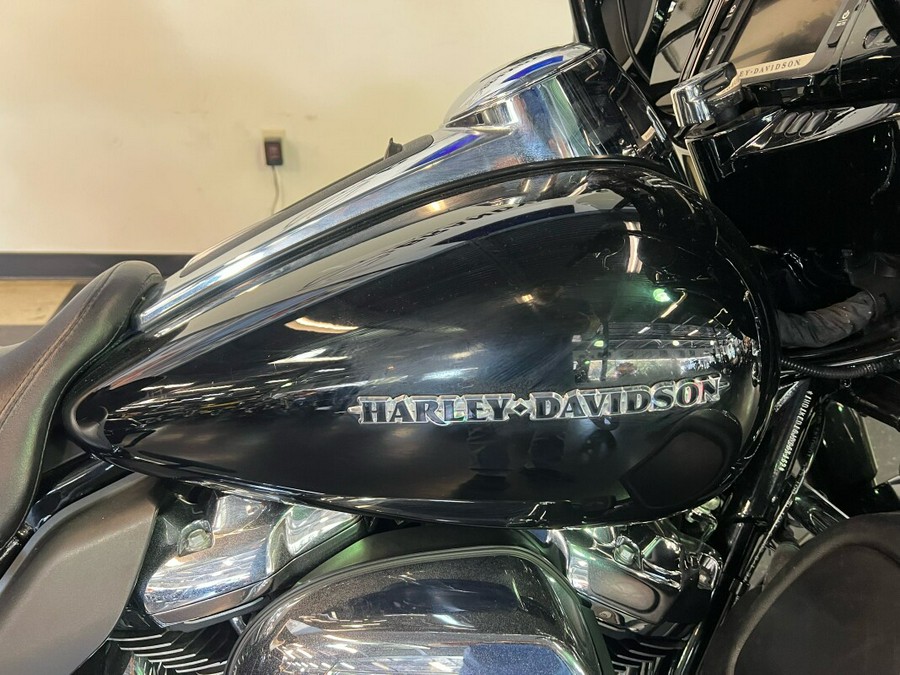 2018 Harley-Davidson Ultra Limited Vivid Black FLHTK