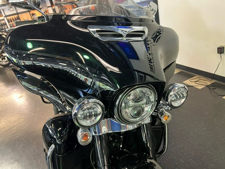 2018 Harley-Davidson Ultra Limited Vivid Black FLHTK