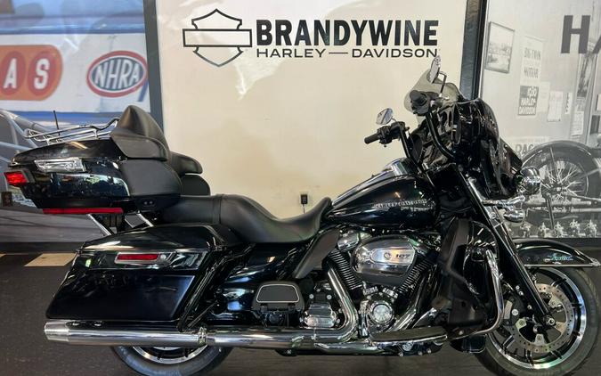 2018 Harley-Davidson Ultra Limited Vivid Black FLHTK