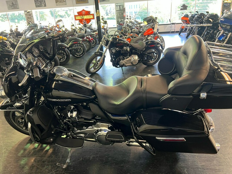 2018 Harley-Davidson Ultra Limited Vivid Black FLHTK