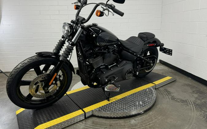2024 Harley-Davidson Street Bob 114 VIVID BLACK