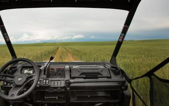 2016 Can-Am Defender XT CAB HD10