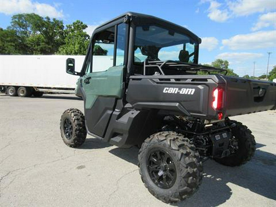 2023 Can-Am Defender DPS CAB HD9