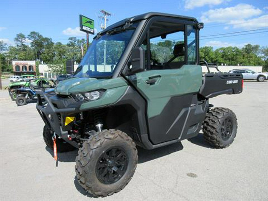 2023 Can-Am Defender DPS CAB HD9