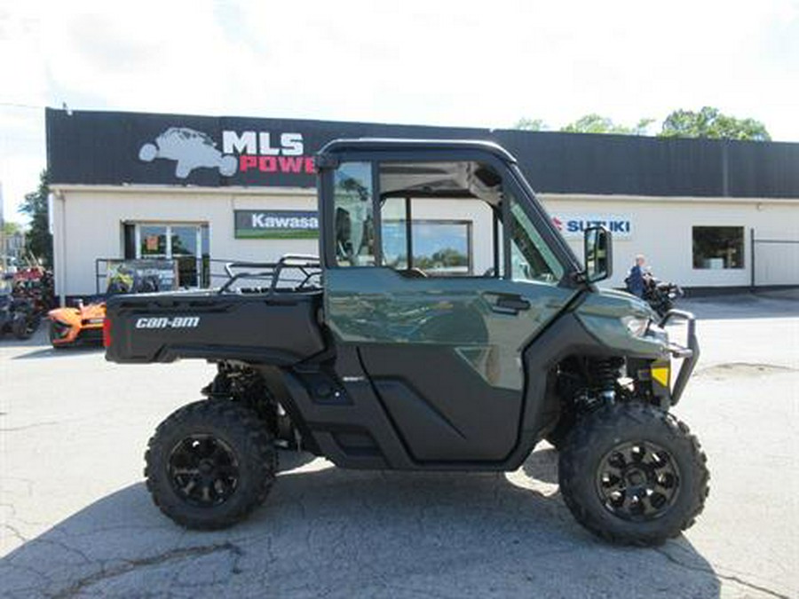 2023 Can-Am Defender DPS CAB HD9