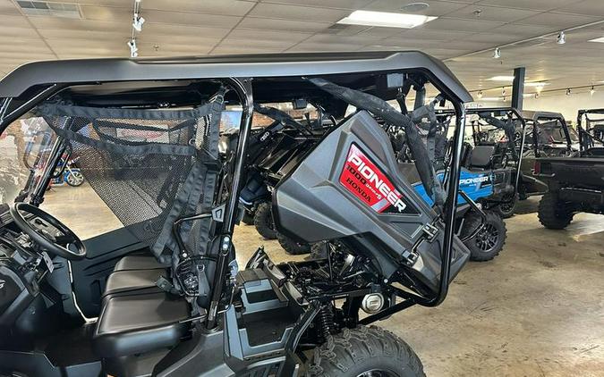 2025 Honda® Pioneer 1000-5