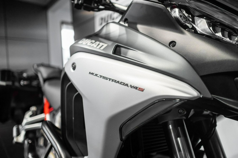 2026 Ducati Multistrada V4 S TRAVEL RADAR