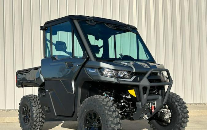 2024 Can-Am Defender Limited HD10