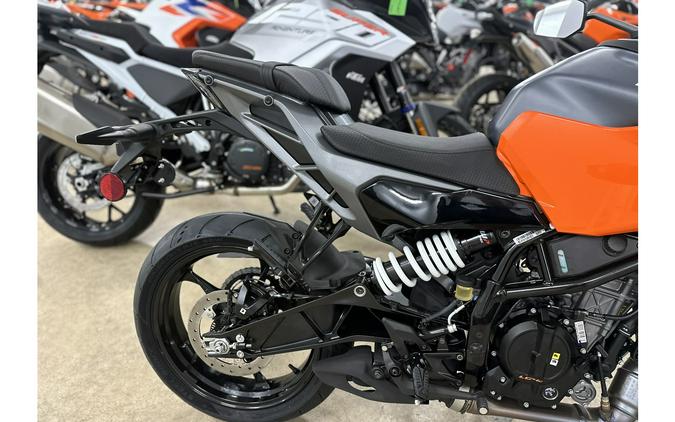 2024 KTM 250 DUKE