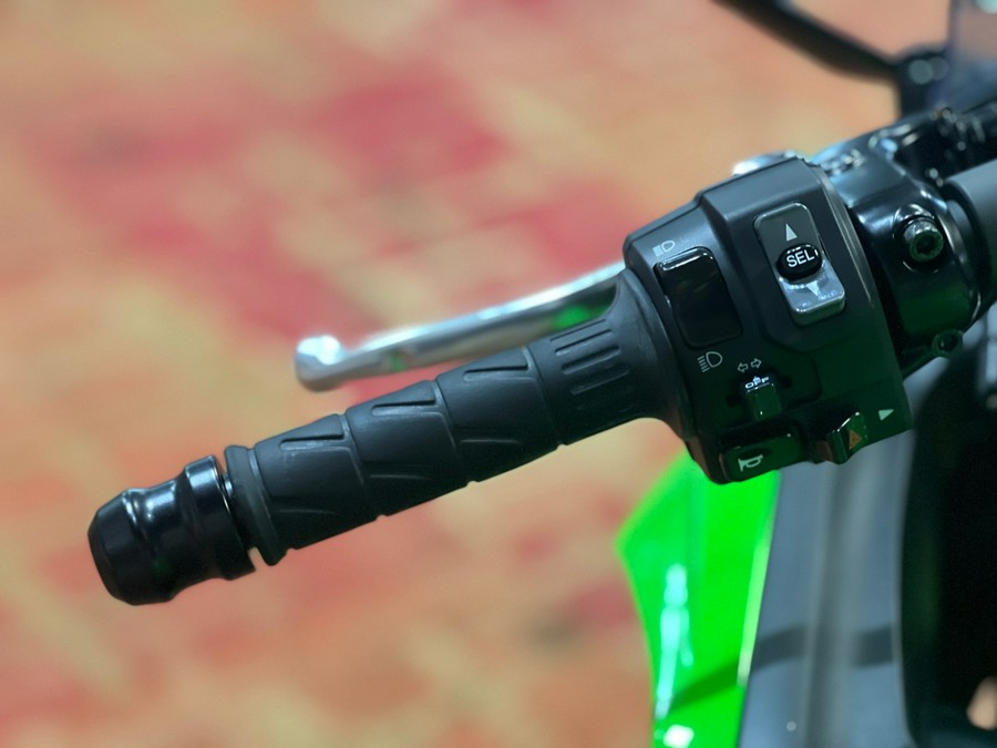 2025 Kawasaki Ninja 650 KRT Edition ABS