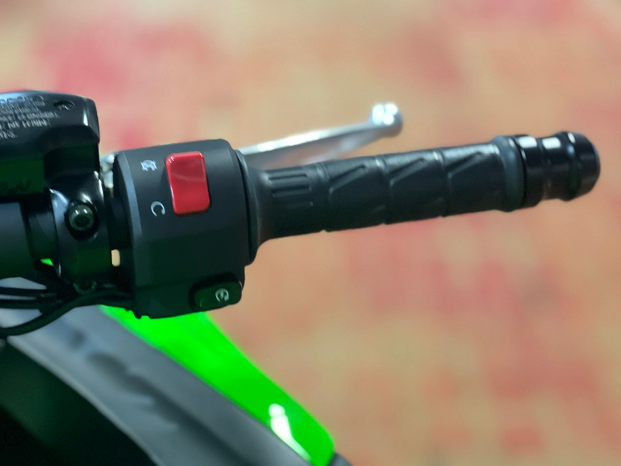 2025 Kawasaki Ninja 650 KRT Edition ABS