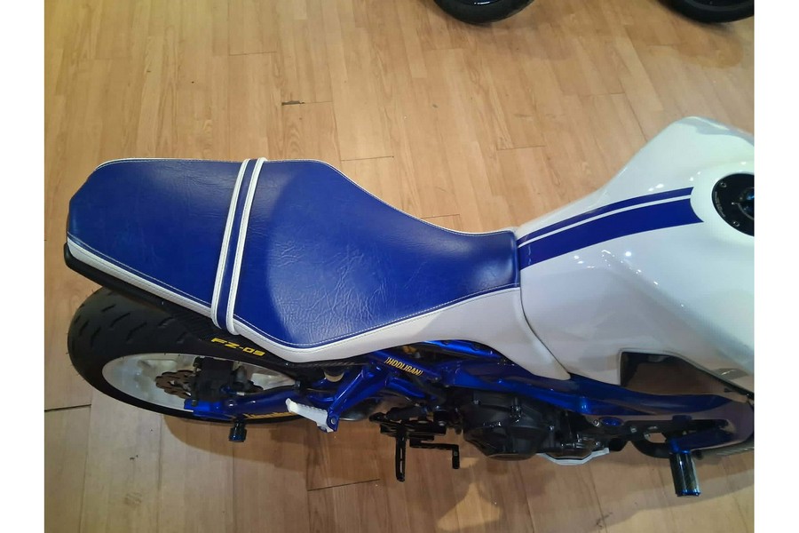 2015 FZ-09 - Yamaha