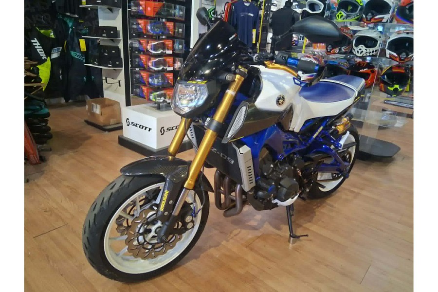 2015 FZ-09 - Yamaha