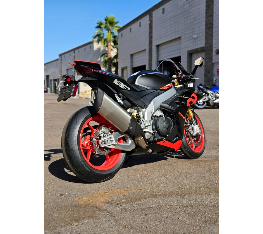 2024 Aprilia RSV4 1100