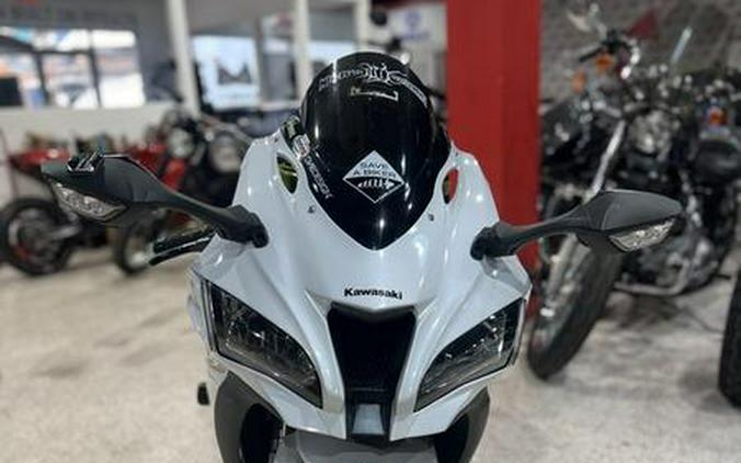 2017 Kawasaki Ninja® ZX™-10R KRT Edition
