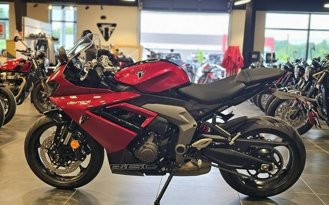 2025 Triumph Daytona 660 Carnival Red/Sapphire Black