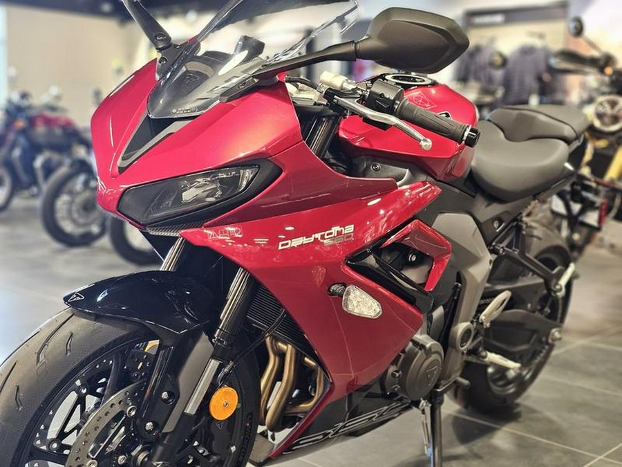 2025 Triumph Daytona 660 Carnival Red/Sapphire Black