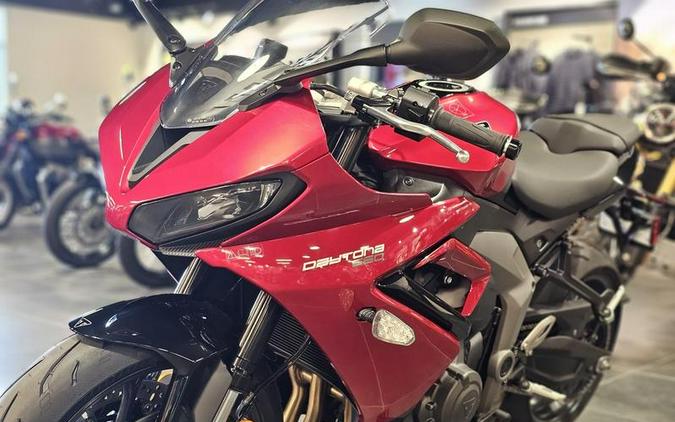 2025 Triumph Daytona 660 Carnival Red/Sapphire Black