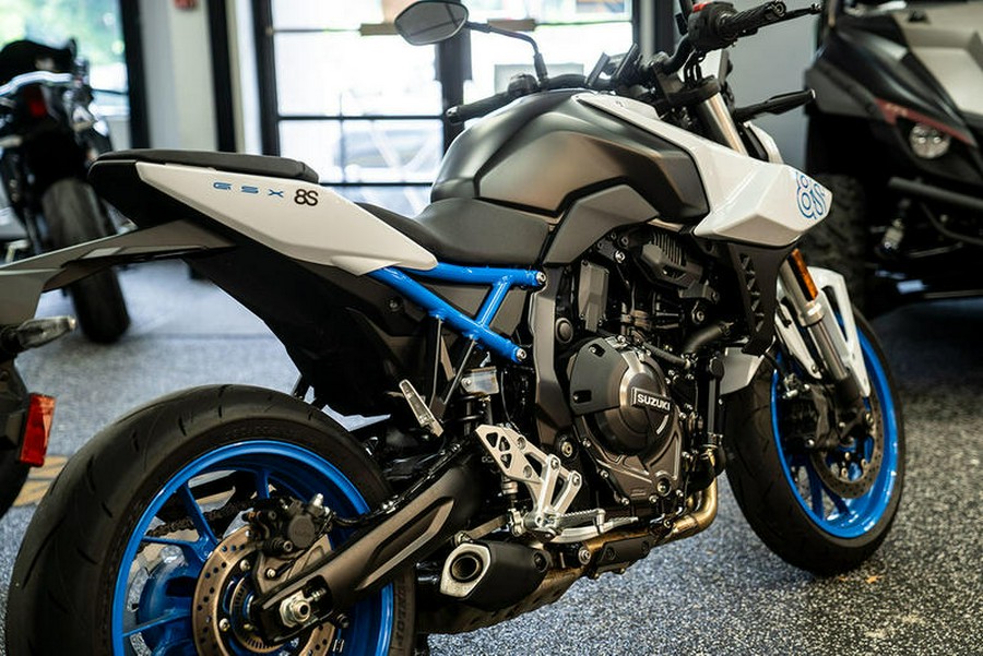 2023 Suzuki GSX-8S