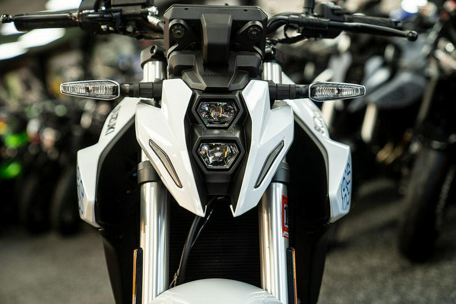 2023 Suzuki GSX-8S