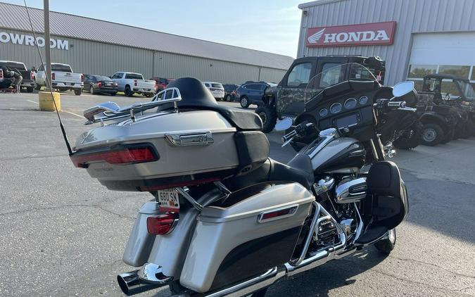 2018 Harley-Davidson® FLHTCU - Electra Glide® Ultra Classic®