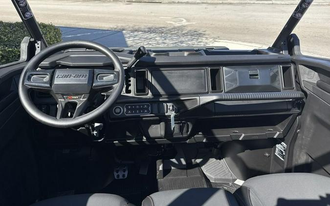 2026 Can-Am Defender MAX X Mr HD11 With Half-Doors