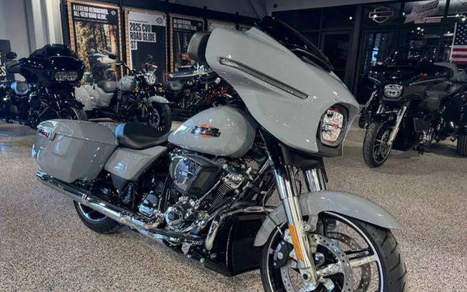 2026 Harley-Davidson FLHX - Street Glide