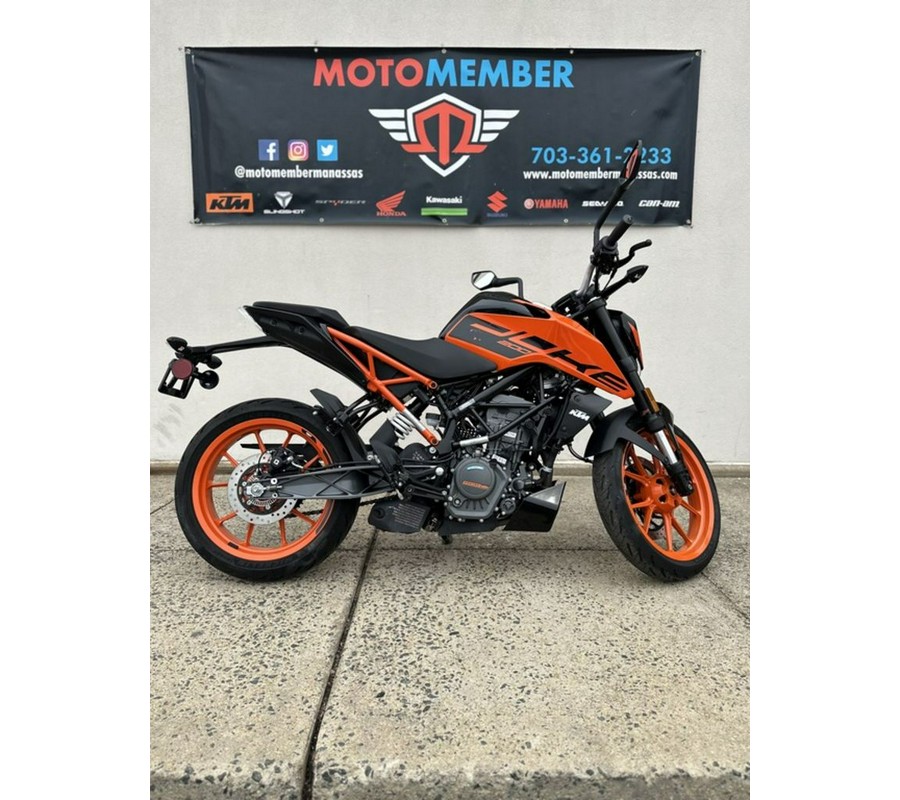 2021 KTM 200 Duke