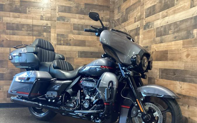 2020 Harley-Davidson CVO™ Limited Smoky Gray & Stormcloud FLHTKSE