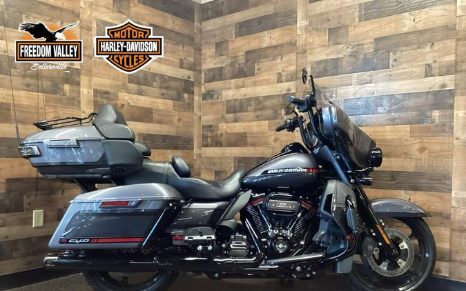 2020 Harley-Davidson CVO™ Limited Smoky Gray & Stormcloud FLHTKSE