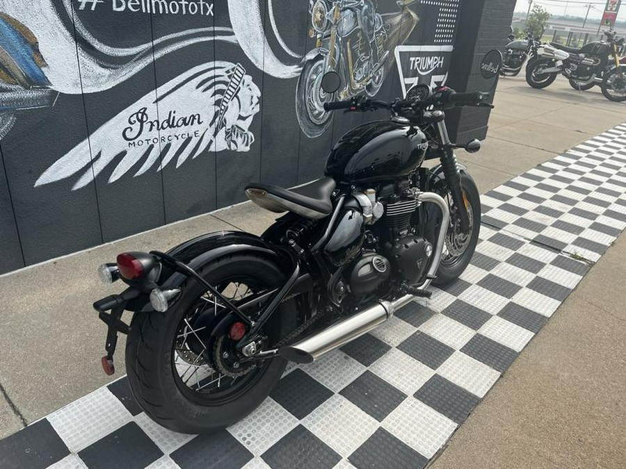 2024 Triumph Bonneville Bobber Jet Black