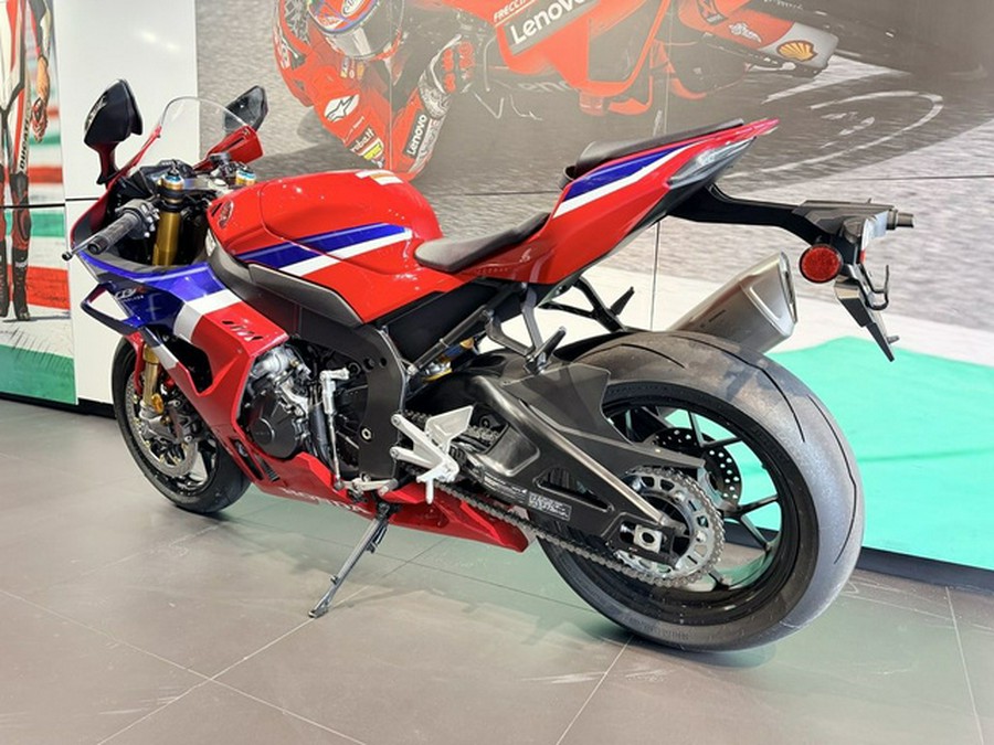 2026 Honda CBR1000RR-R Fireblade SP