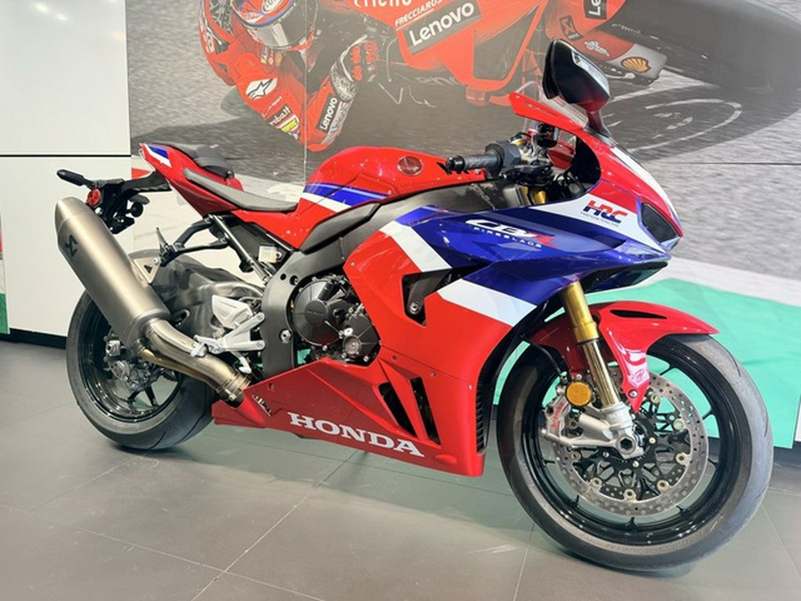 2026 Honda CBR1000RR-R Fireblade SP