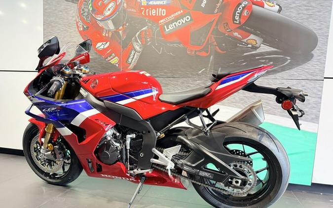 2026 Honda CBR1000RR-R Fireblade SP