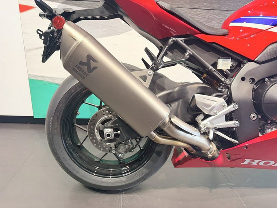 2026 Honda CBR1000RR-R Fireblade SP