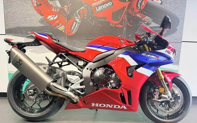 2026 Honda CBR1000RR-R Fireblade SP