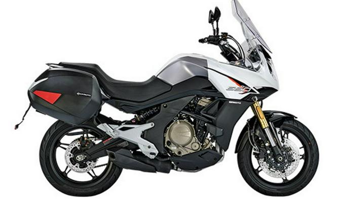 2023 CFMoto 650 Adventura