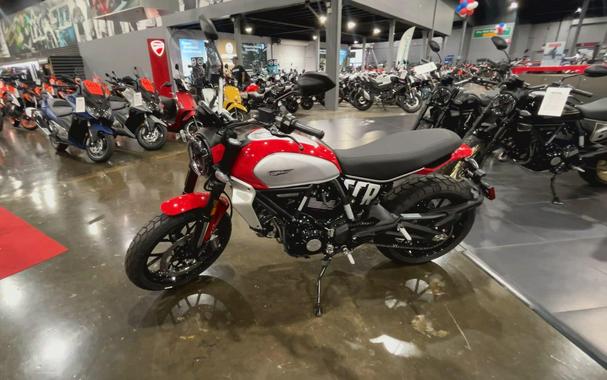 2025 Ducati SCRAMBLER 800 ICON