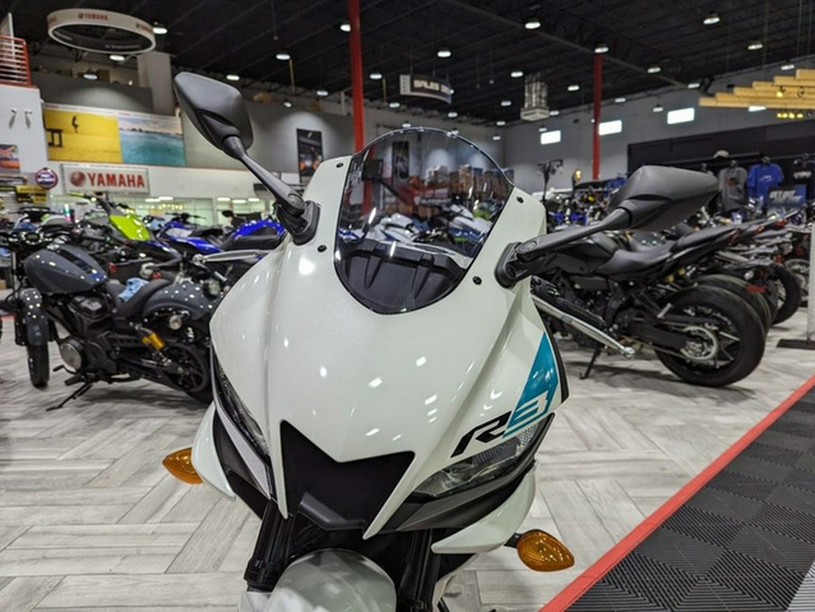 2024 Yamaha YZF R3