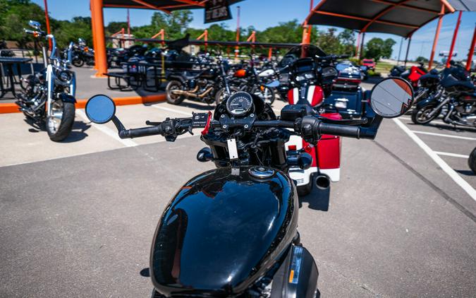 2017 Harley-Davidson Street Rod BLACK