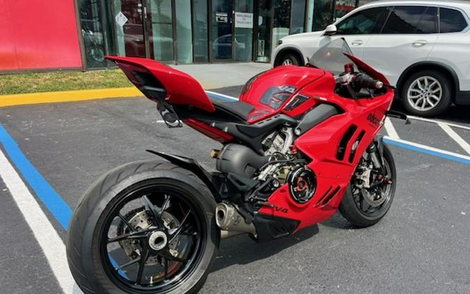 2022 Ducati Panigale V4 Ducati Red