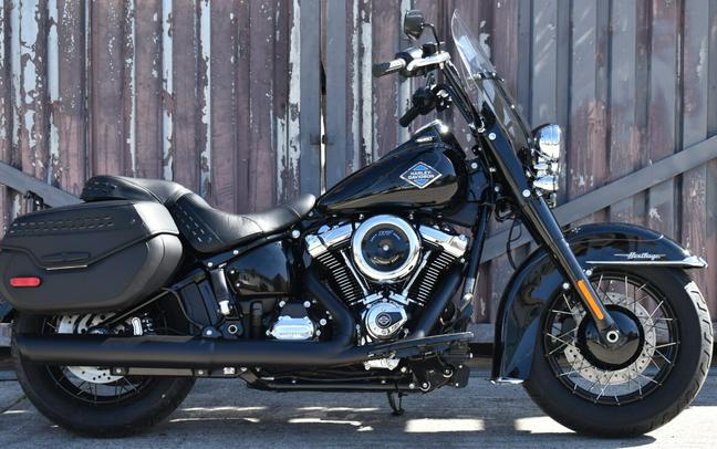 2025 Harley-Davidson® Heritage Classic FLHC