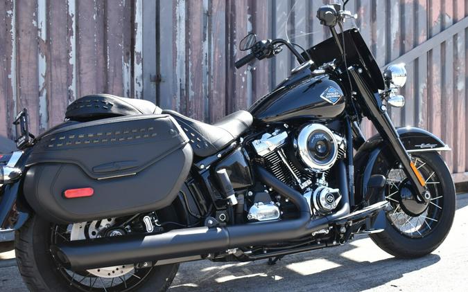2025 Harley-Davidson® Heritage Classic FLHC