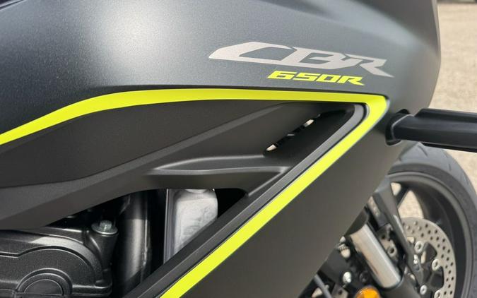 2026 Honda® CBR650R E-Clutch
