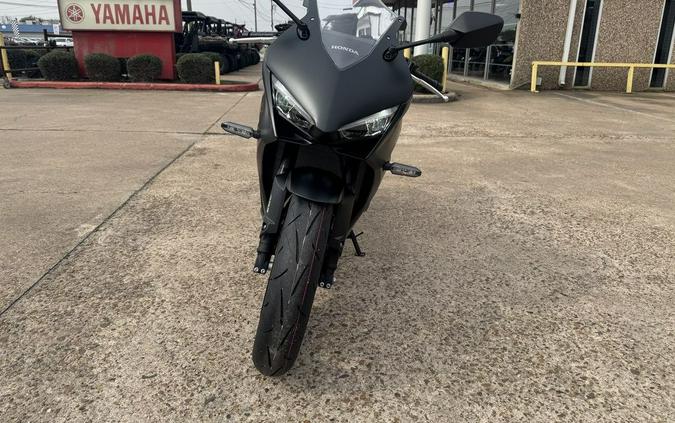 2026 Honda® CBR650R E-Clutch