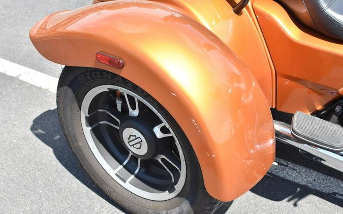 2015 Harley-Davidson Freewheeler Amber Whiskey FLRT